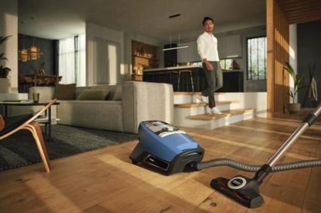 Miele - Bagless Canister Vacuum Cleaners Blizzard CX1 TurboTeam PowerLine - Tech blue