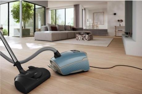 Miele Guard L1 - Canister Vacuum Cleaners with Bag- Nordic Blue
